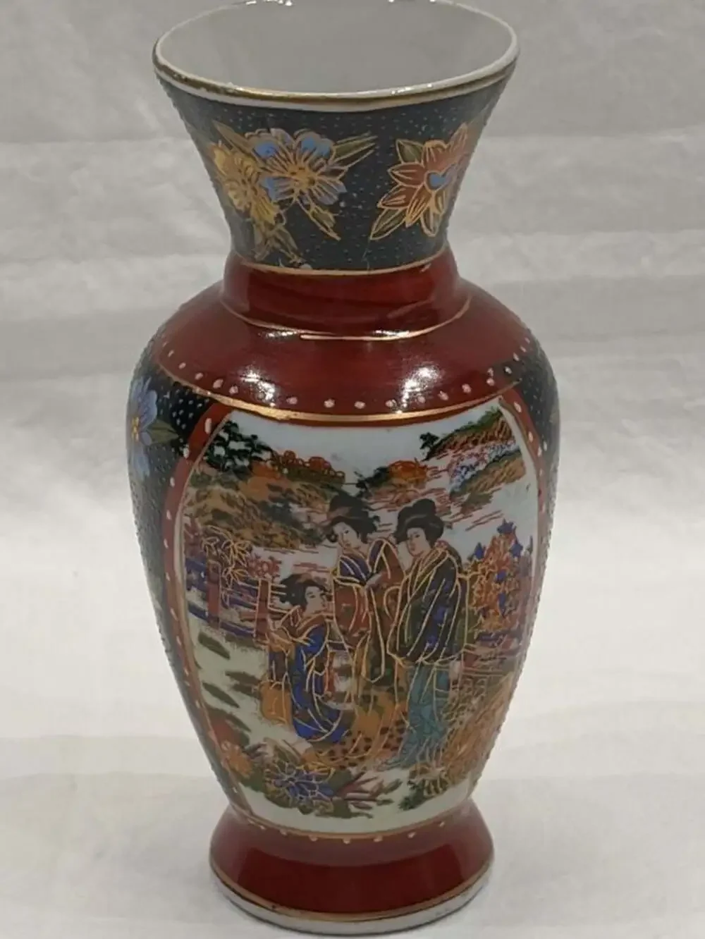 Vintage Japanese Satsuma Style Porcelain Bud Vase  Geisha Motif  Gold Accents